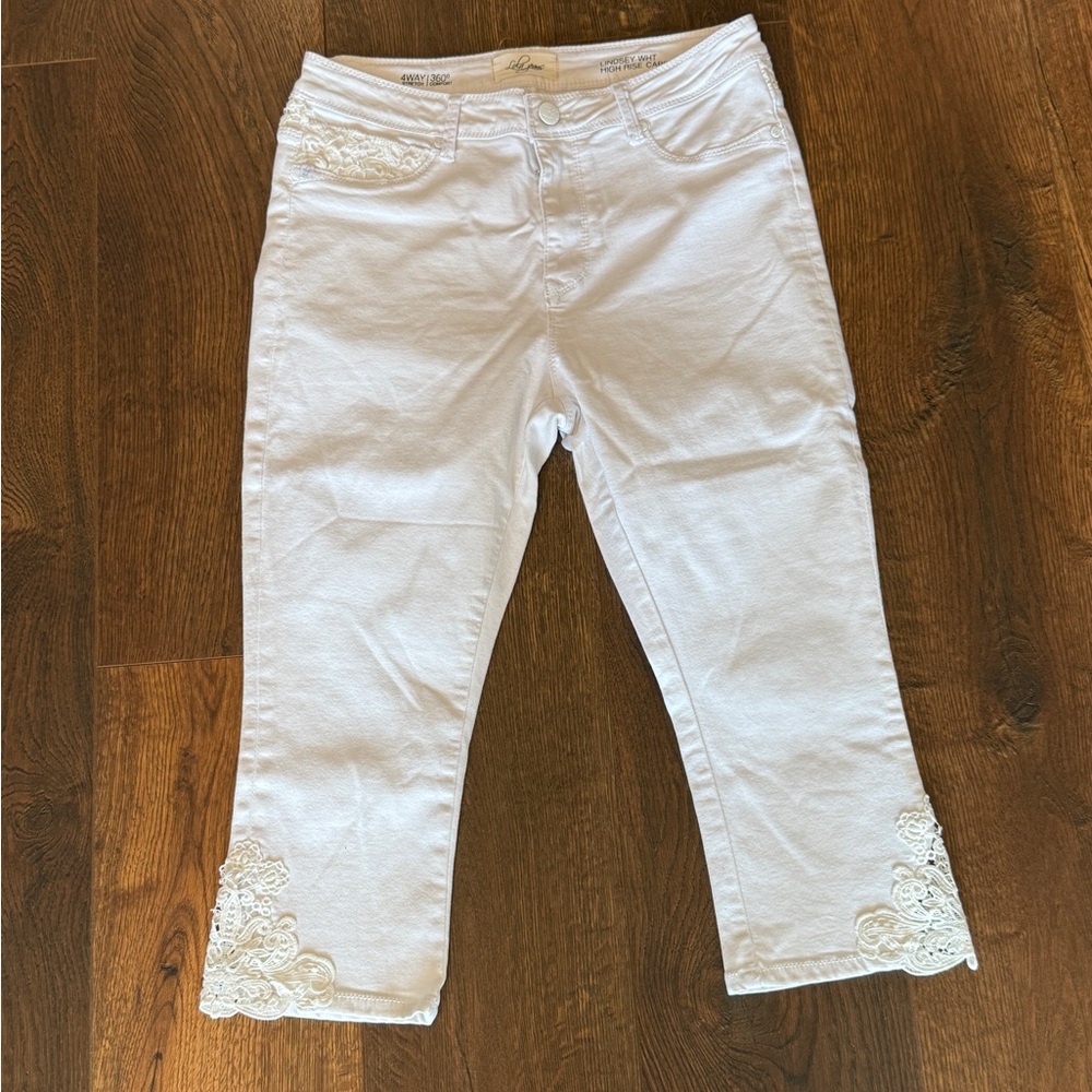 Lola Jeans White High Rise Capri’s